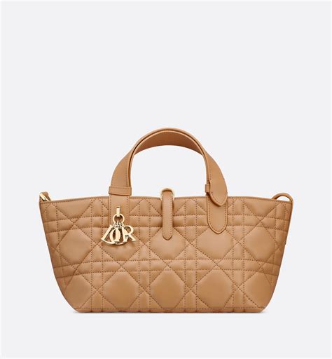 borsa dior toujours|Borsa grande Dior Toujours Pelle di vitello Macrocannage tanno .